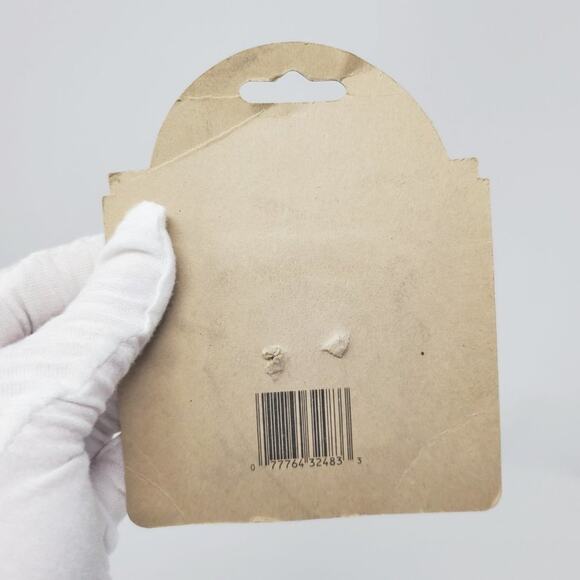 Disney Donald Duck Vintage Plastic Button NIP - Picture 4 of 5